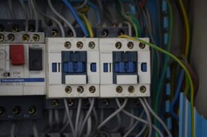 circuit breaker
